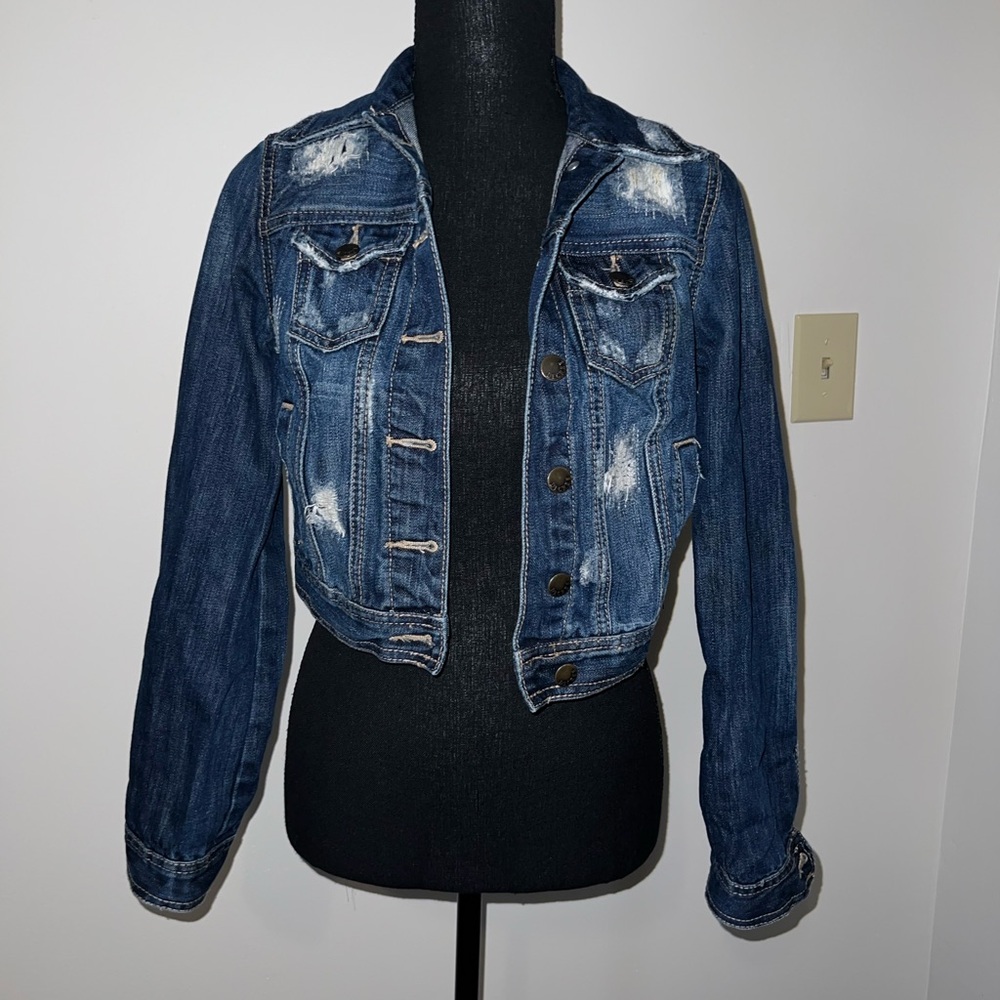 ⭐️3/$30!⭐️ Decree Cropped Jean Jacket